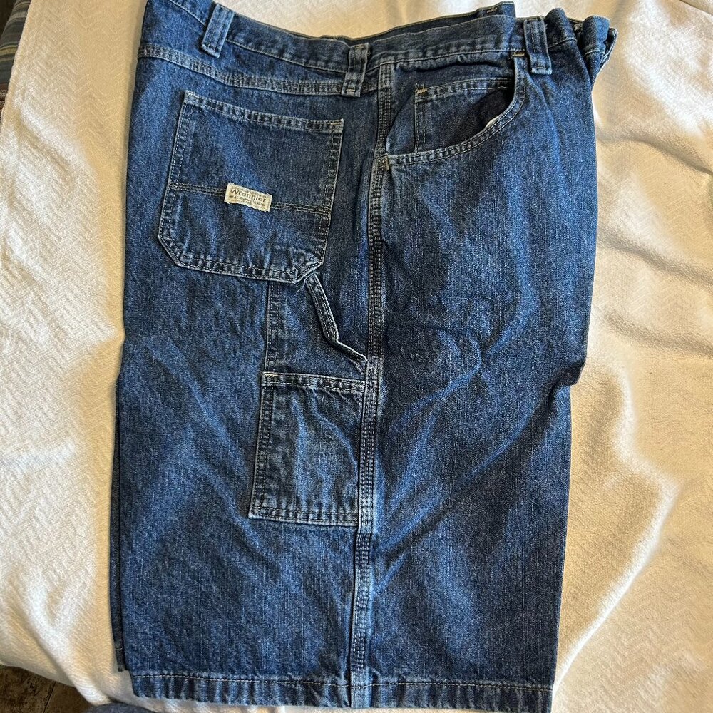 Mens Wrangler Denim Shorts. Size 48 Carpenter Style. (1168)